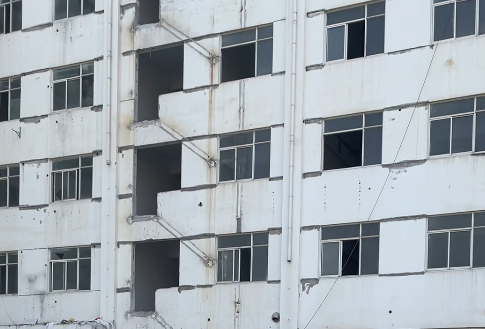 厂房外墙翻新前